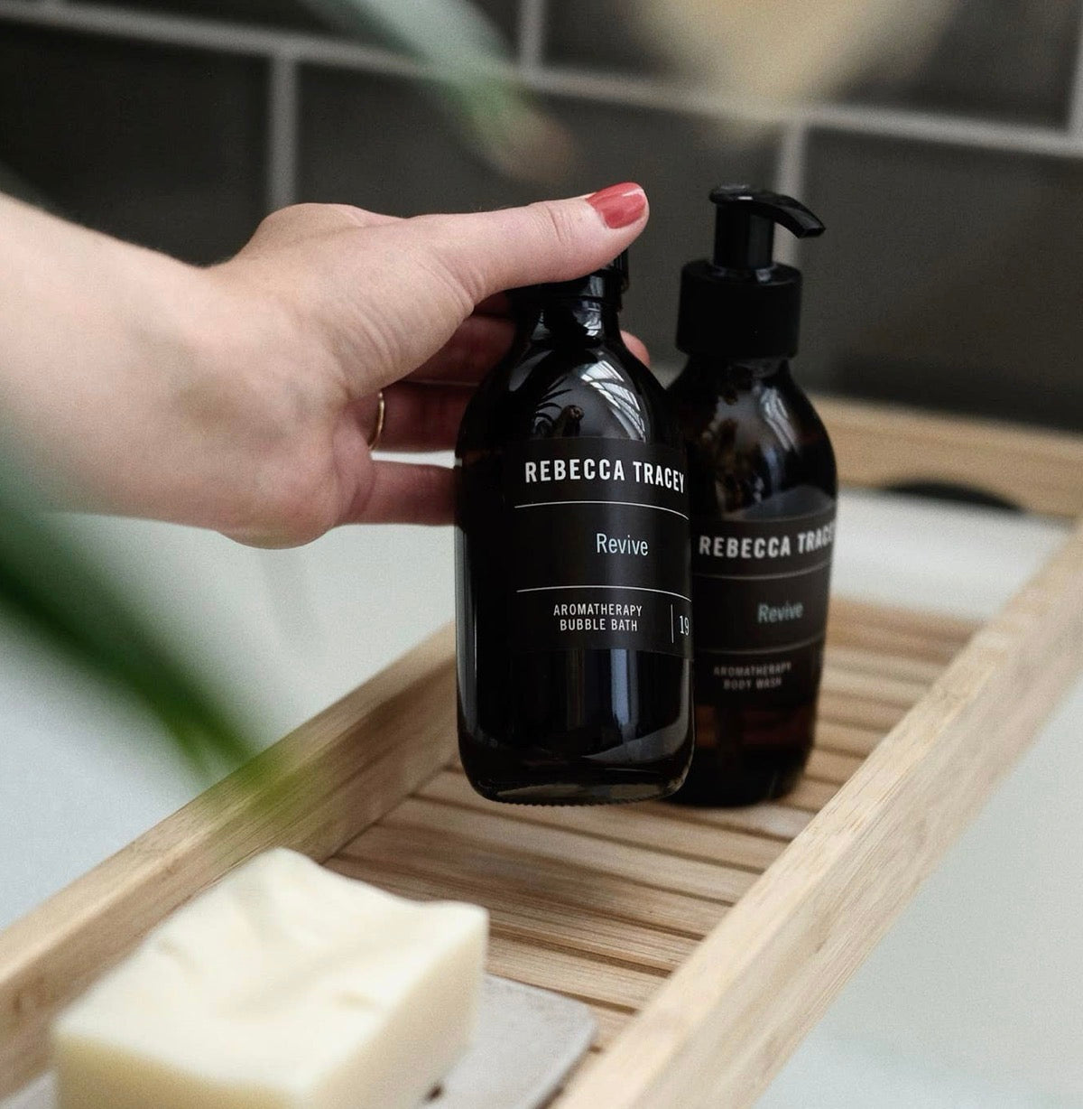 Rebecca Tracey Aromatherapy Revive Body Wash